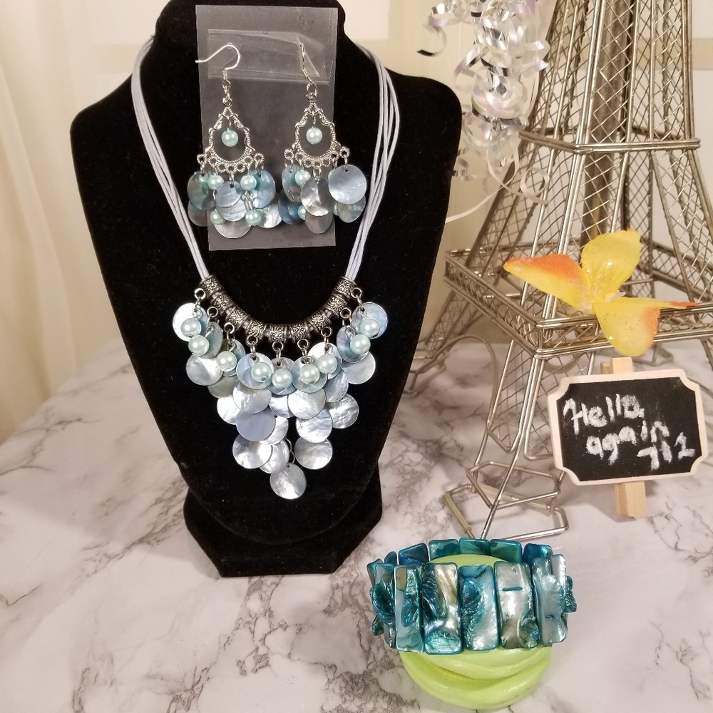 Lustrous Three Blue Shell  Necklace Set - Picture 5 of 5